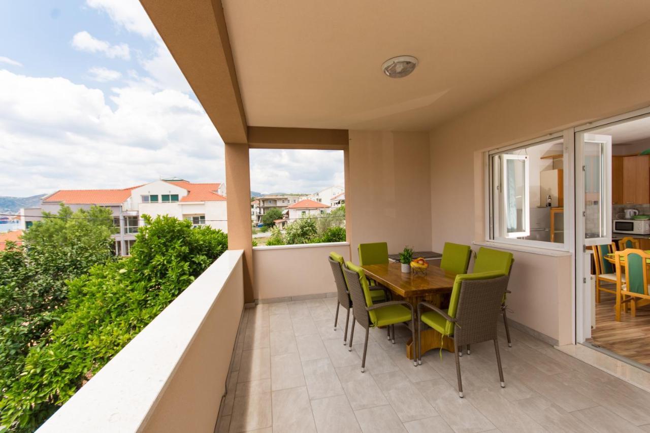 Apartments Ploka Okrug Gornji Exterior foto