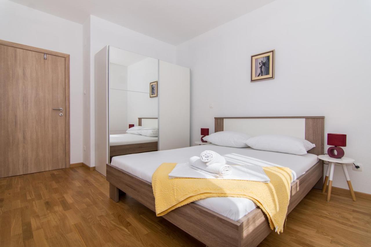 Apartments Ploka Okrug Gornji Exterior foto