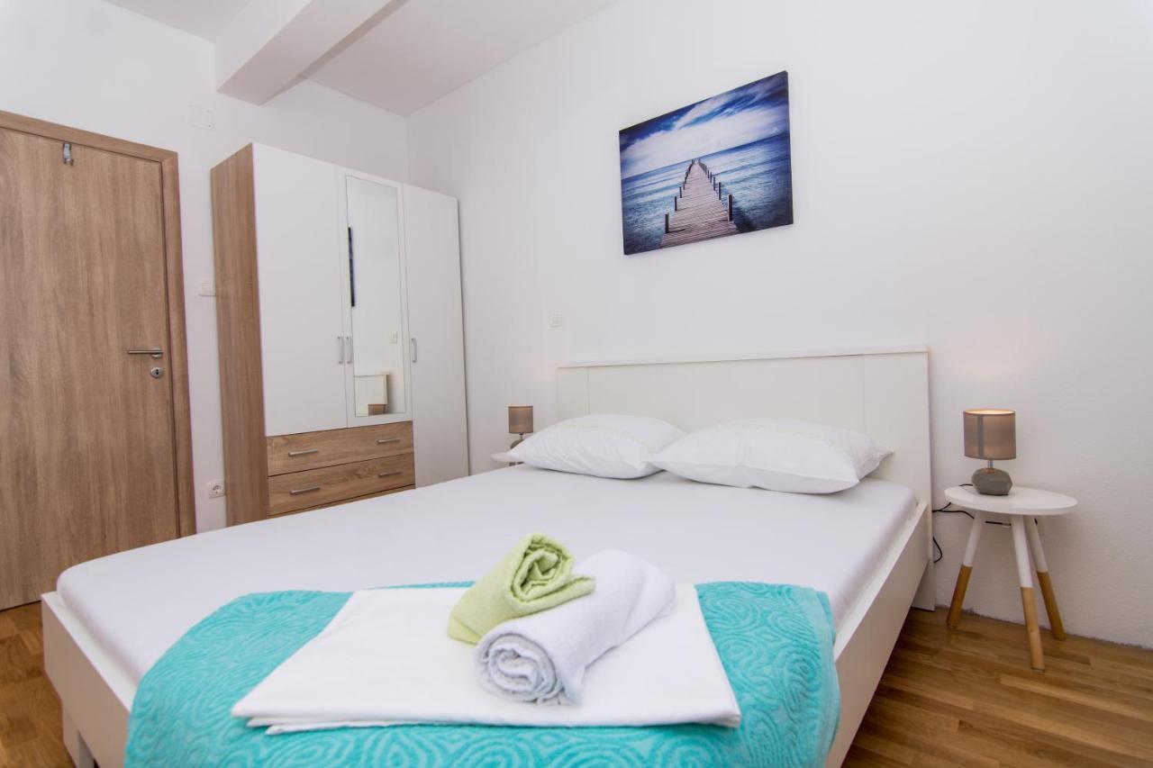 Apartments Ploka Okrug Gornji Exterior foto
