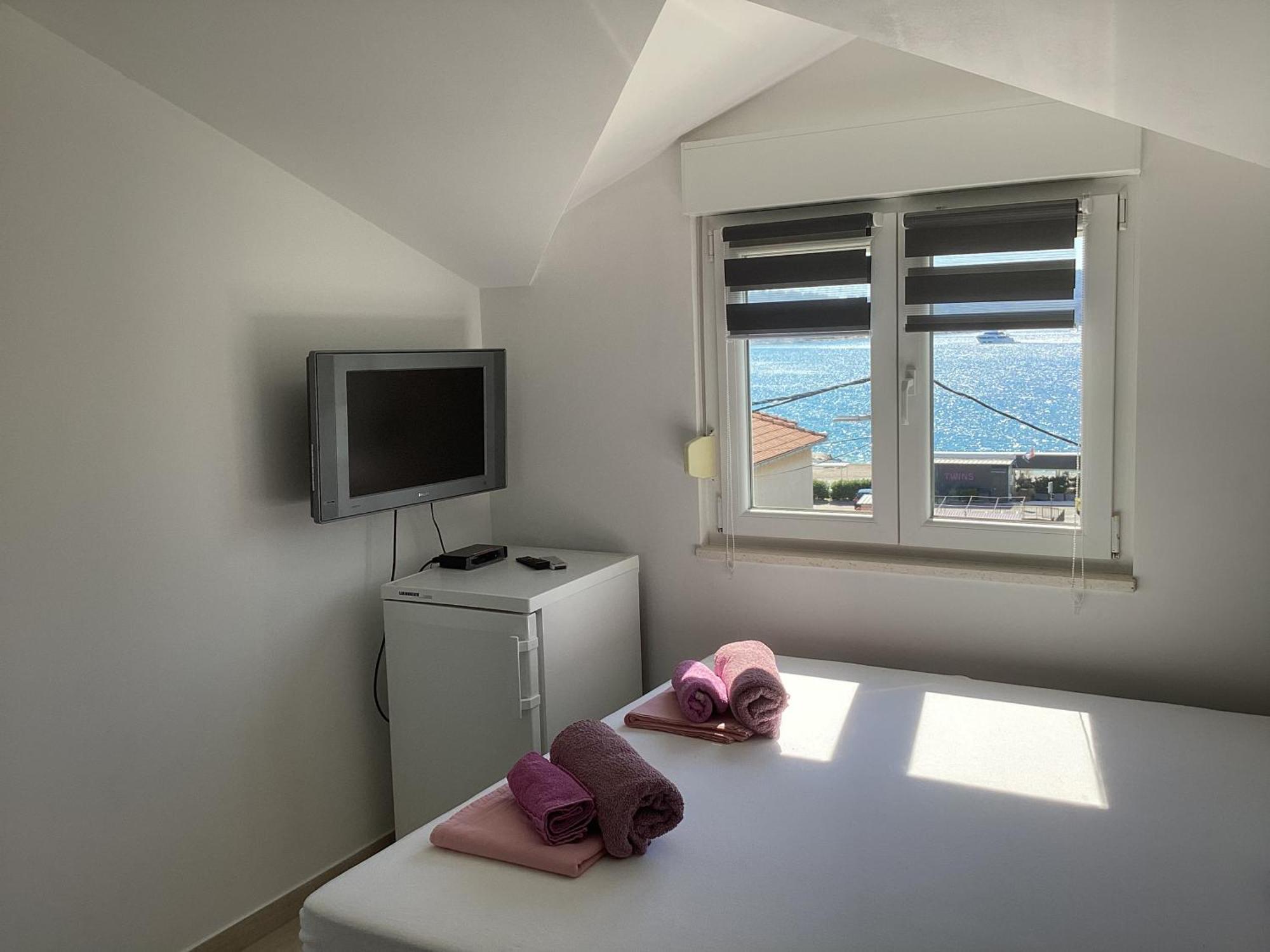 Apartments Ploka Okrug Gornji Exterior foto